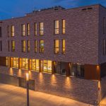 Hotel Neues Pastorat - Außenansicht bei Nacht